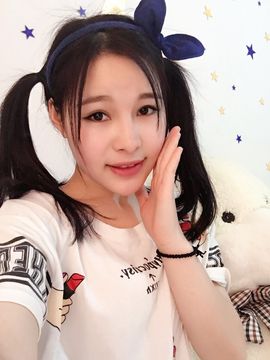 丿忆.白丶主播照片