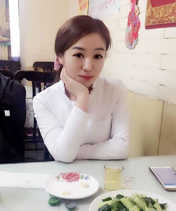 欧阳思思的主播海报