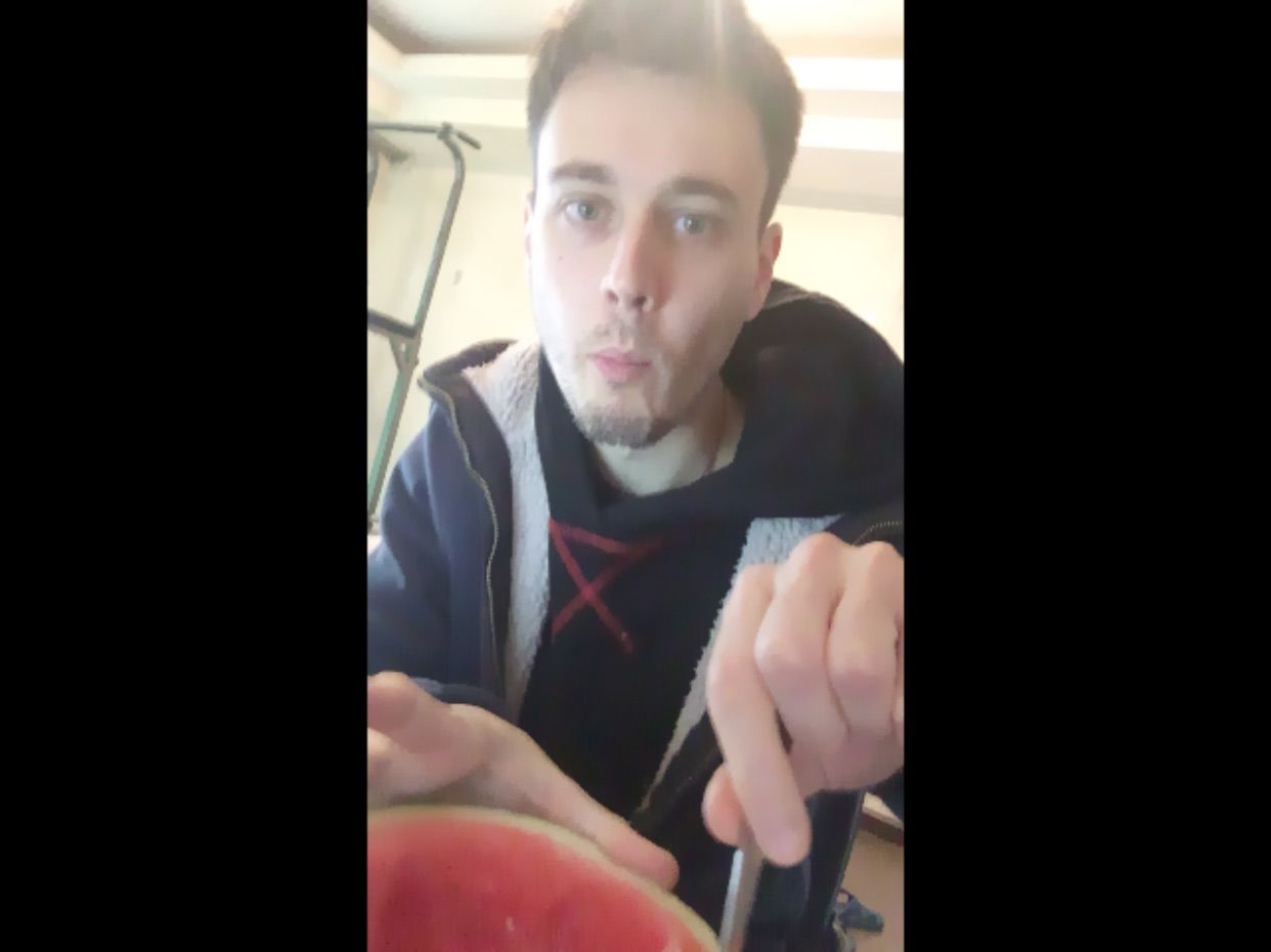 吃不吃甩饼儿？主播照片