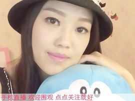 紫诺吖主播照片