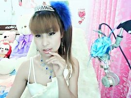 伊媚儿主播照片