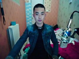 郭洪信主播照片