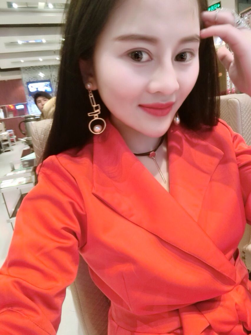 昵称违规，请重新修改主播照片