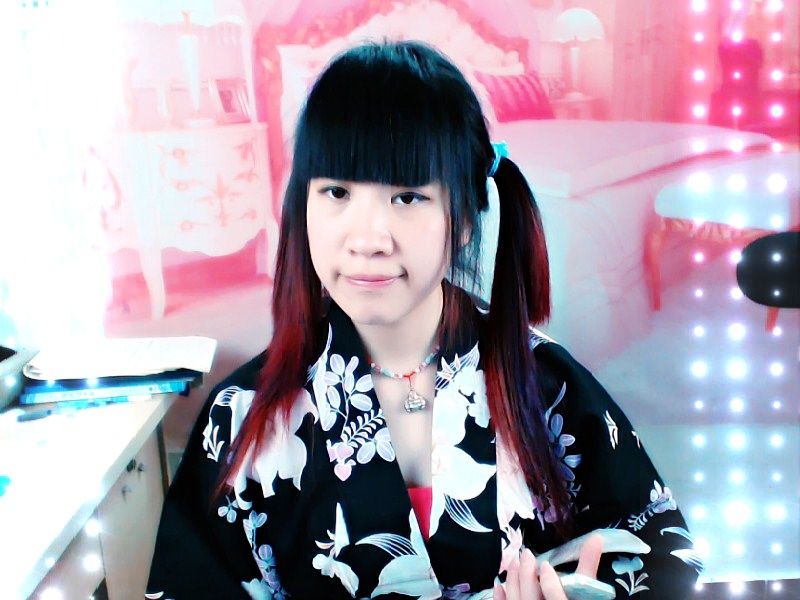 蓝离一直在的主播照片