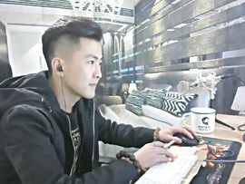 大傻涵主播照片