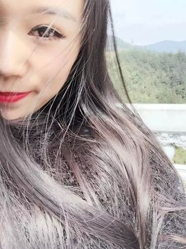 ：最单纯的主播照片