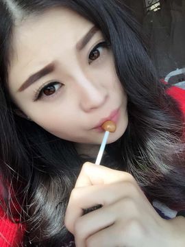 叼蛮♡公主主播照片
