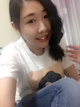 卖牛肉干的同学主播照片