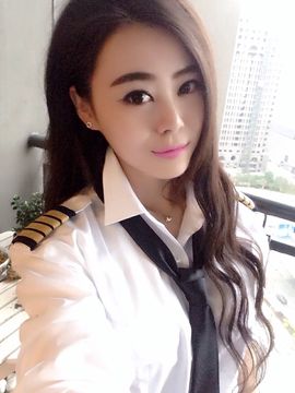 办居住证晚上播主播照片