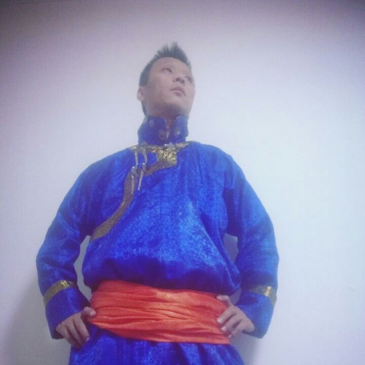 阿迪雅；蒙古大帝的主播照片