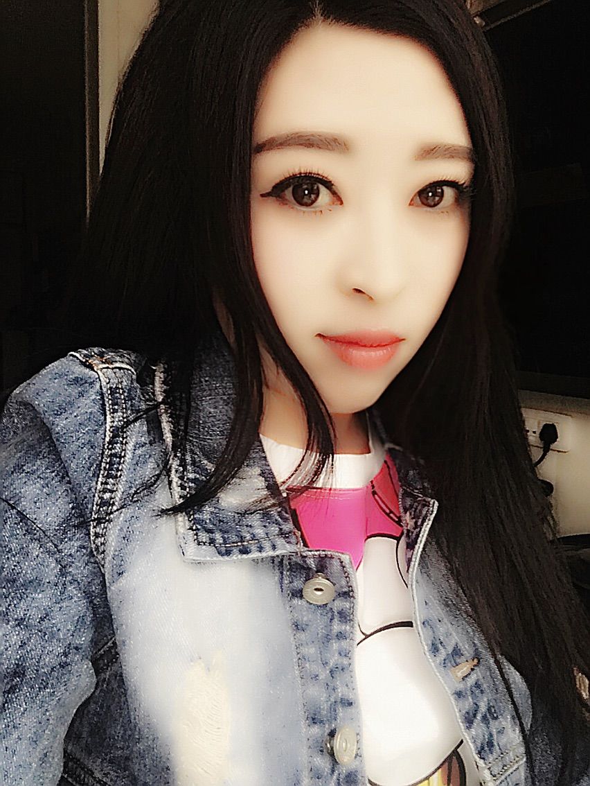 A臭臭A的主播照片