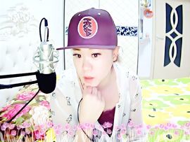 都比小妖主播照片