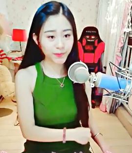 @妹子真的很美@照片主播照片
