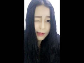 逗比ღ伊宝主播照片