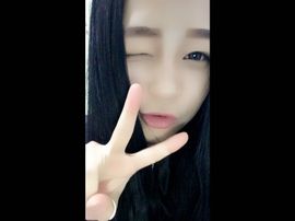 逗比ღ伊宝主播照片