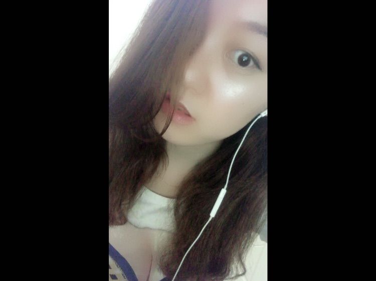 cc素颜虫虫求升级的主播照片