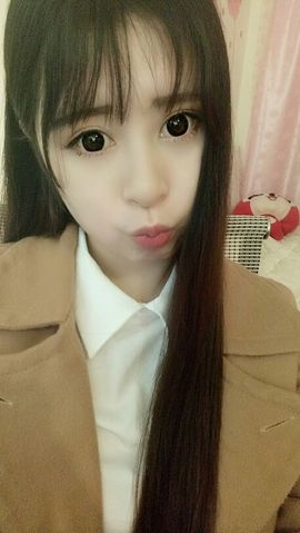 元亦薇主播照片