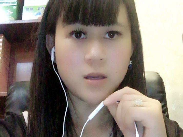 阿蘭仙仙好想哭的主播照片