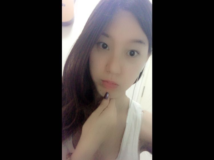 cc素颜虫虫求升级的主播照片