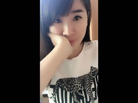 怪怪的？主播照片