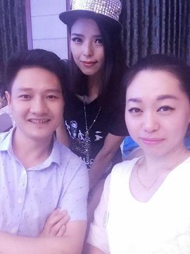 龍儿宝贝主播照片