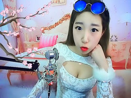 秀妍babay主播照片