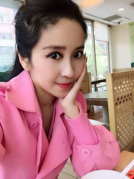 魅丽晴儿主播照片