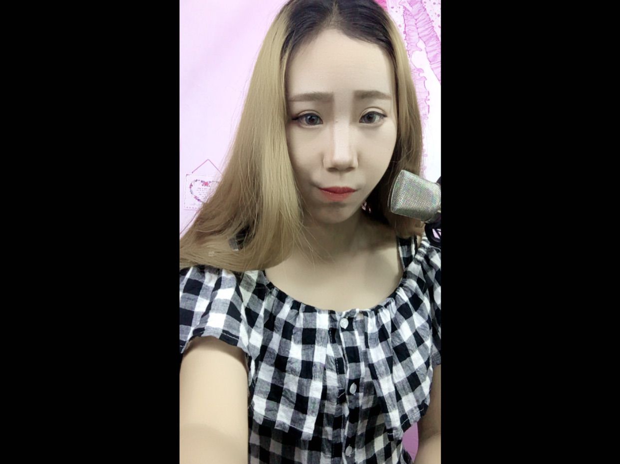 懿航啊主播照片