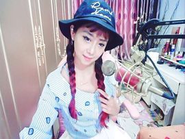 Iven艾雯主播照片