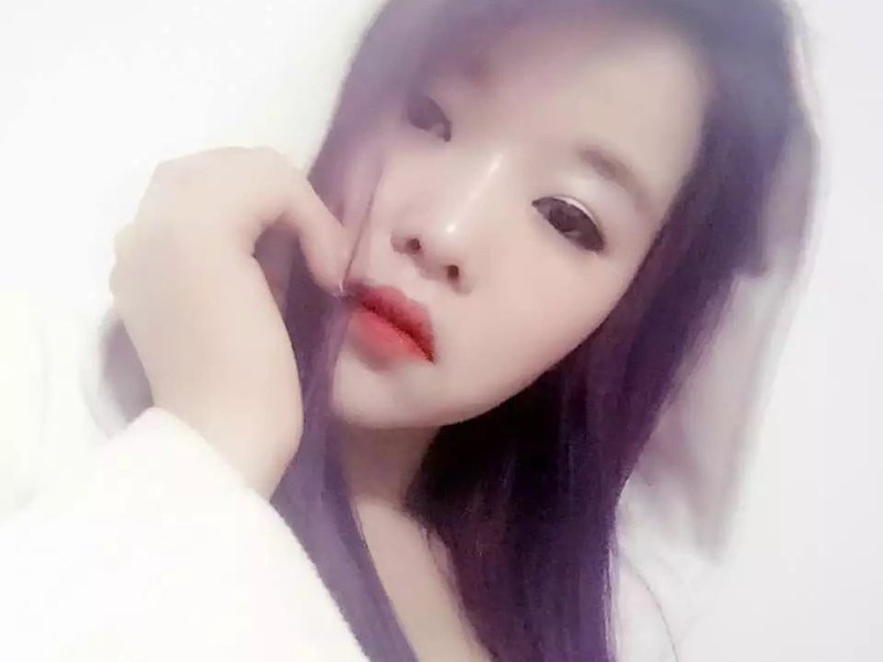 留馨尔的主播海报