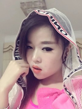 留馨尔主播照片
