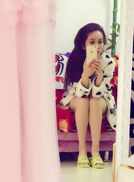 魅丽晴儿主播照片