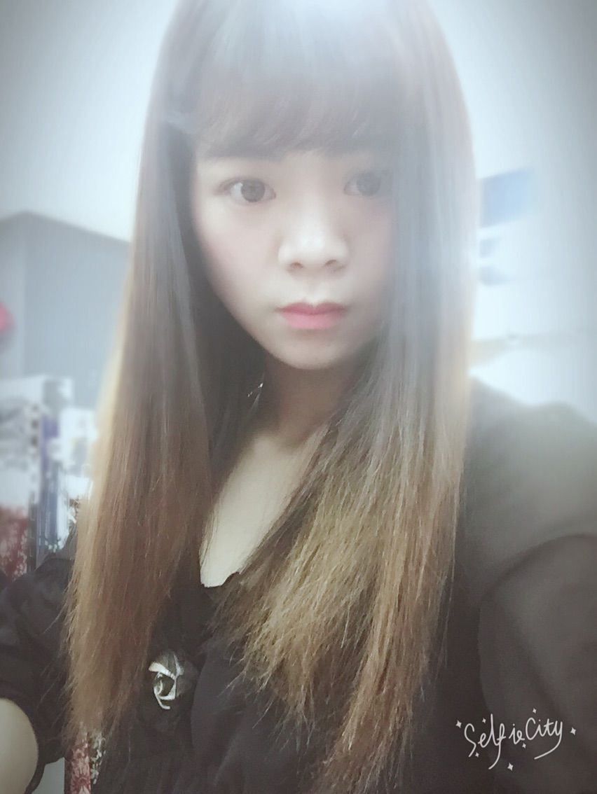 欧阳宝儿主播照片