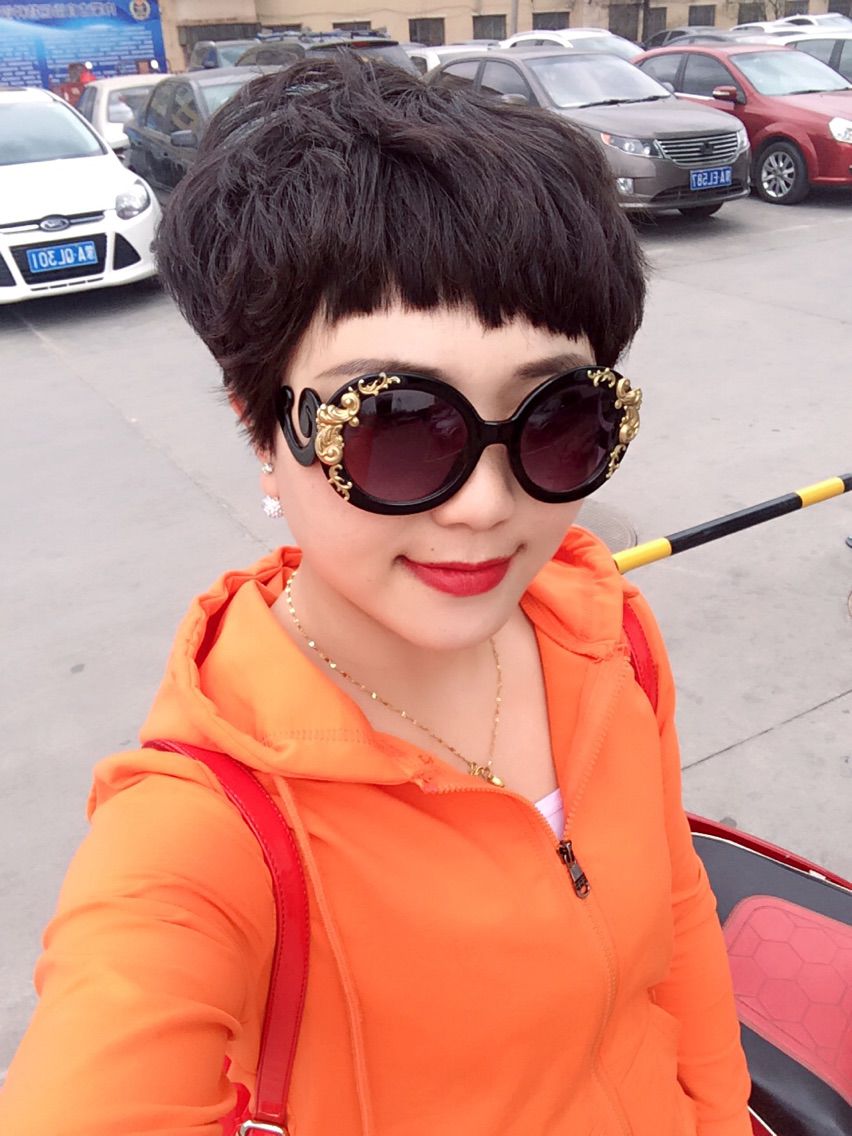 内蒙小媳妇儿的主播照片