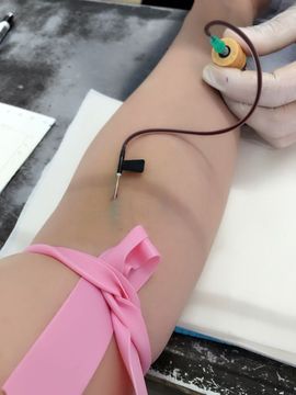 天甜唱歌给你听主播照片