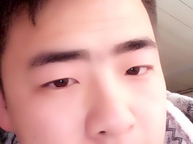 -.-嘉文主播照片