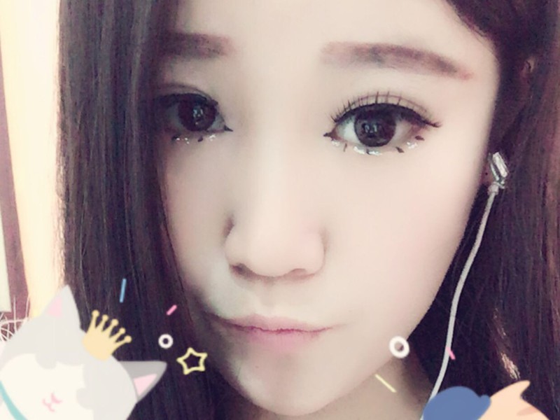 【暖绵绵】的主播海报