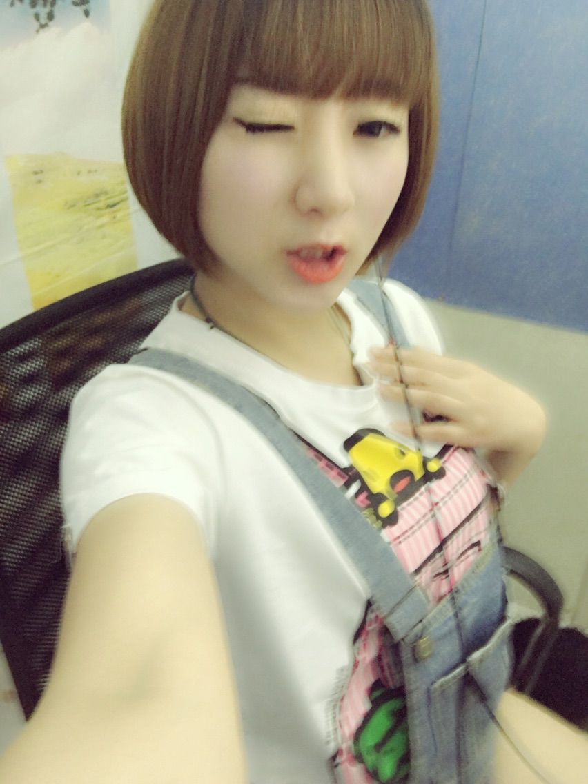 bra女神小琦段子手的主播照片