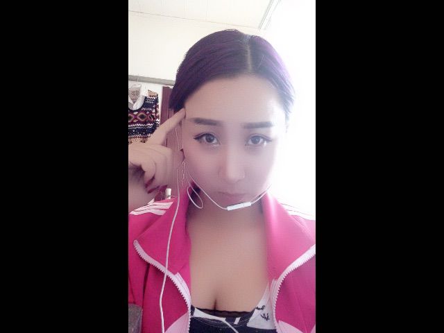 📱宝宝想换手机📱的主播照片