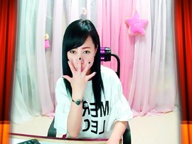 依雯b主播照片