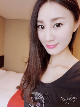风中的风铃主播照片