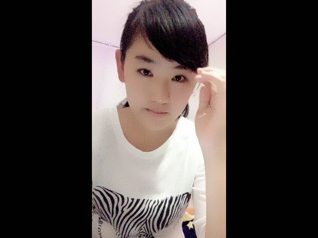 894308直播间的主播照片