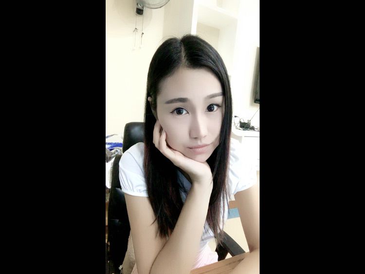 凌凌柒寶的主播照片
