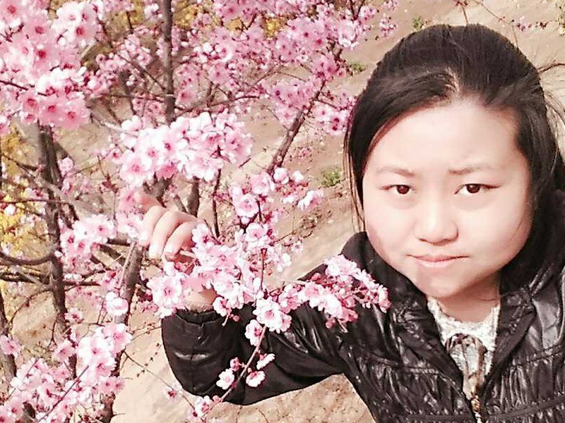 青峰山下的小妖精🦊的主播海报