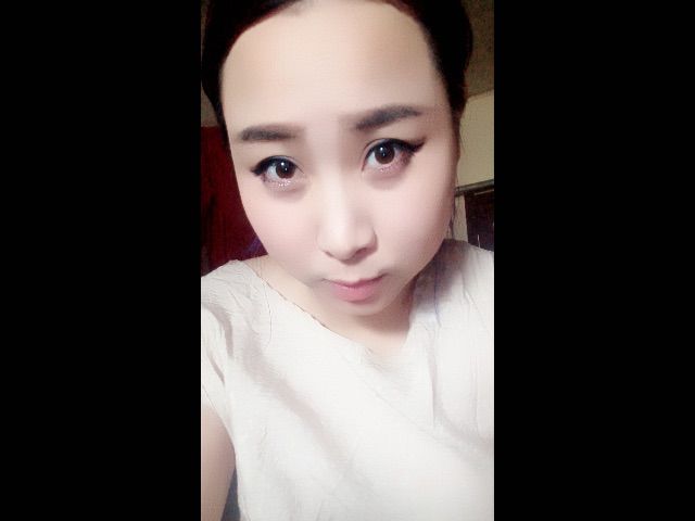 📱宝宝想换手机📱的主播照片