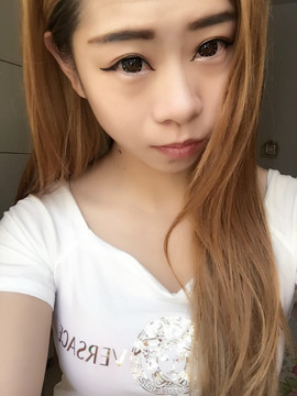 洛╮♫つ小宝主播照片