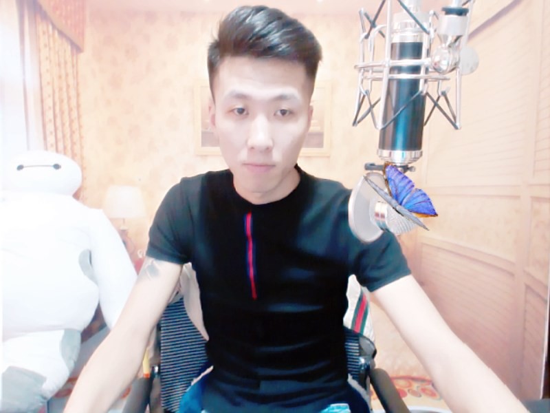 MC、小鱼儿的主播照片