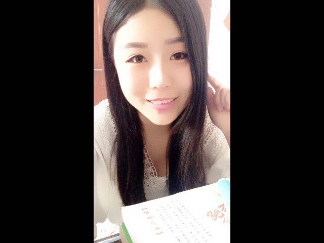 王冠會掉??芊芊?的主播照片