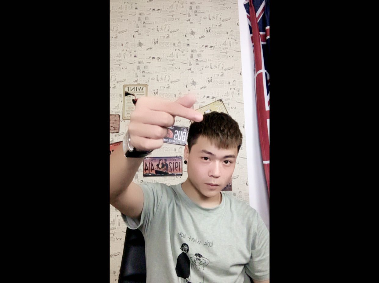 sir巨炮叔叔主播照片