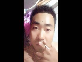 孤独-烈酒主播照片